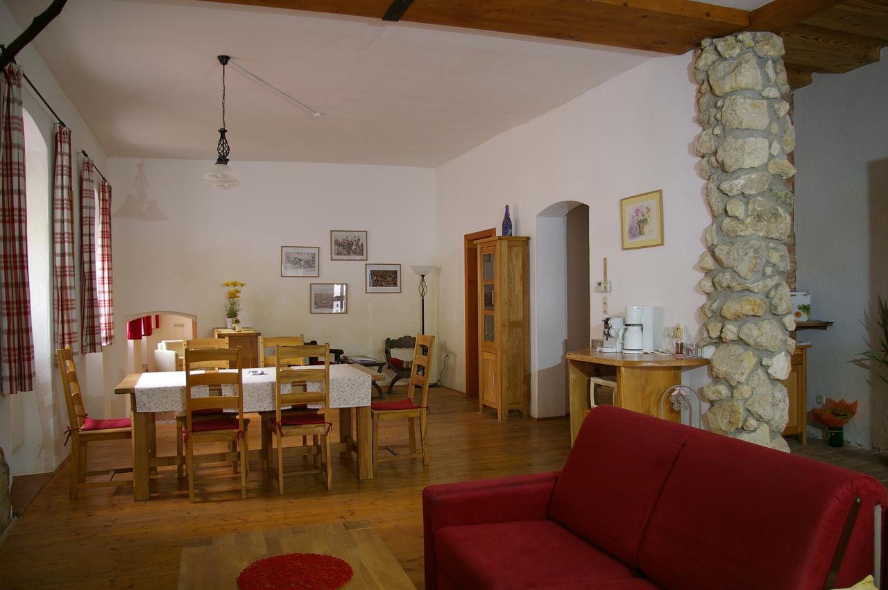 Ferienwohnung Zum Kapuziner 波伊斯多夫 外观 照片